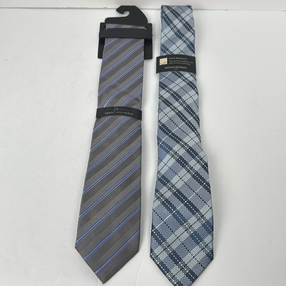 MARC ANTHONY AND BANANA REPUBLIC Mens Slim Design Lot of 2 Premium Ties Assorted